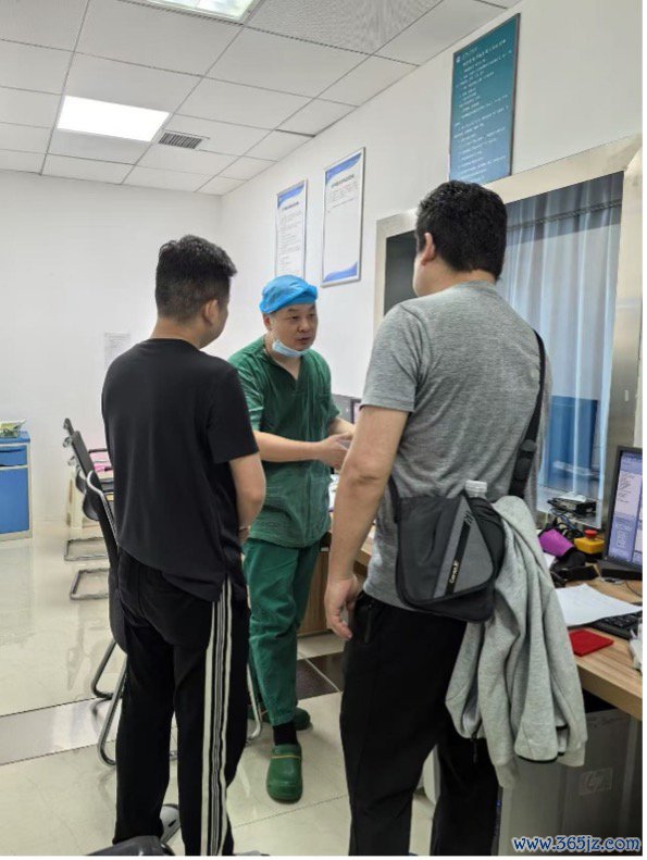上海援滇大夫前一秒在宽饶庆典，后一秒起初……